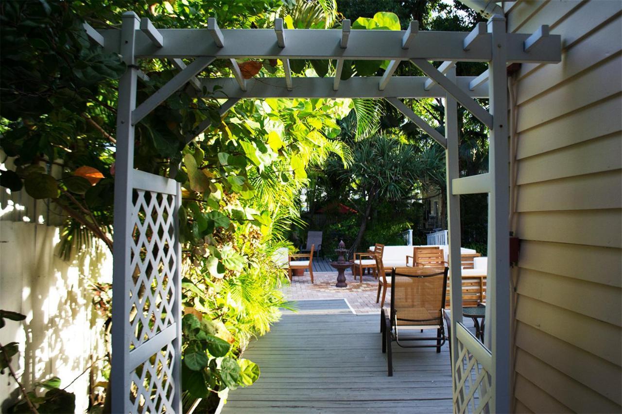 Duval House Bed and Breakfast Key West Exteriör bild